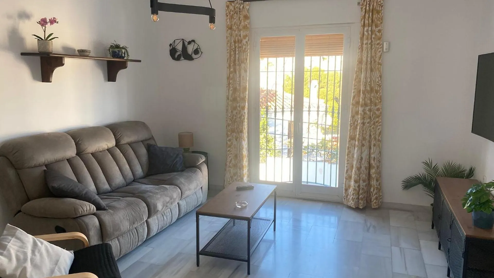 Casa Evelyn C Spainsunrentals Nerja