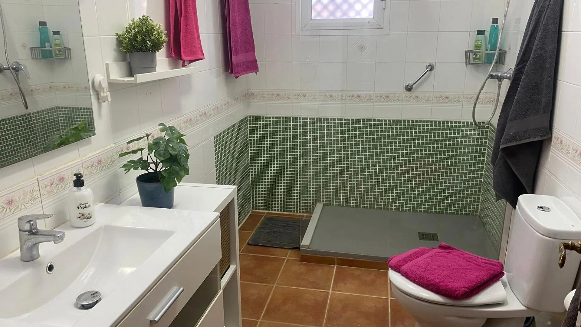 Casa Evelyn C Spainsunrentals Nerja Apartment